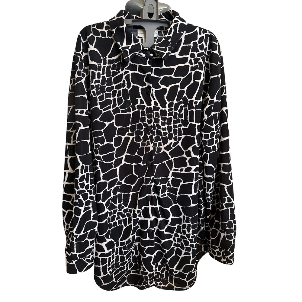 Susan Graver Style Womens 1X Giraffe Print Button Down Blouse Black White USA